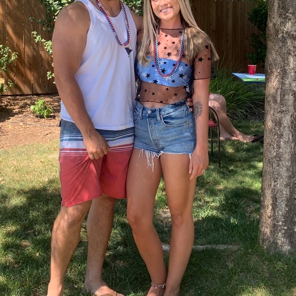 Shein cropped star shirt - Picture 2 of 2